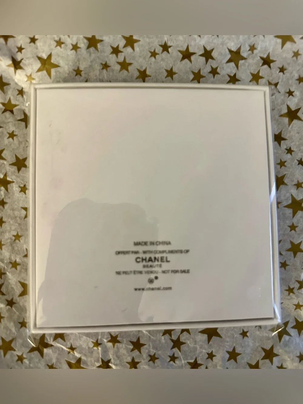 CHANEL Beaute’ Gold Compact Mirror with GWP /Novelty Item NWB